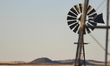 Karoo, South Africa. Photo by Neal Markham on Unsplash